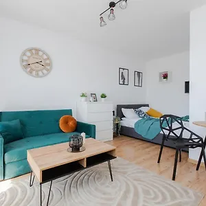 https://shortstaypoland-bukowiska-b78.warsawhotelspoland.com