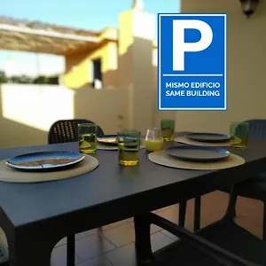 Yellow Duplex Free Parking And Terrace Málaga